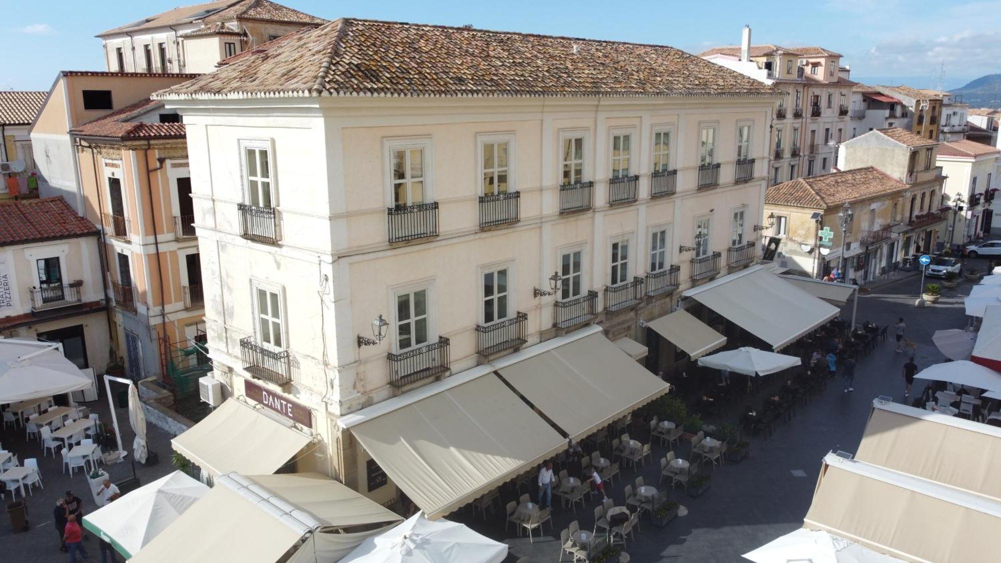 Hotel Della Piazza Pizzo  Exteriér fotografie