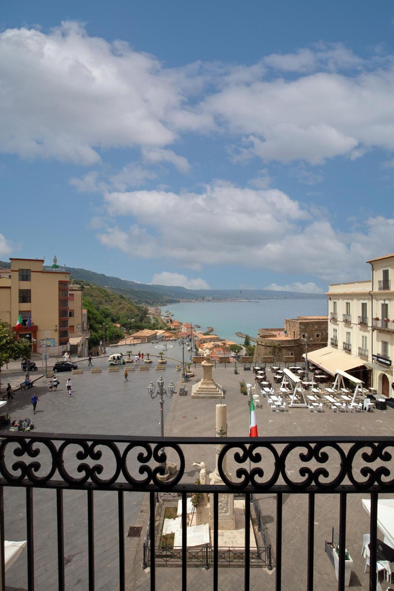 Hotel Della Piazza Pizzo  Exteriér fotografie
