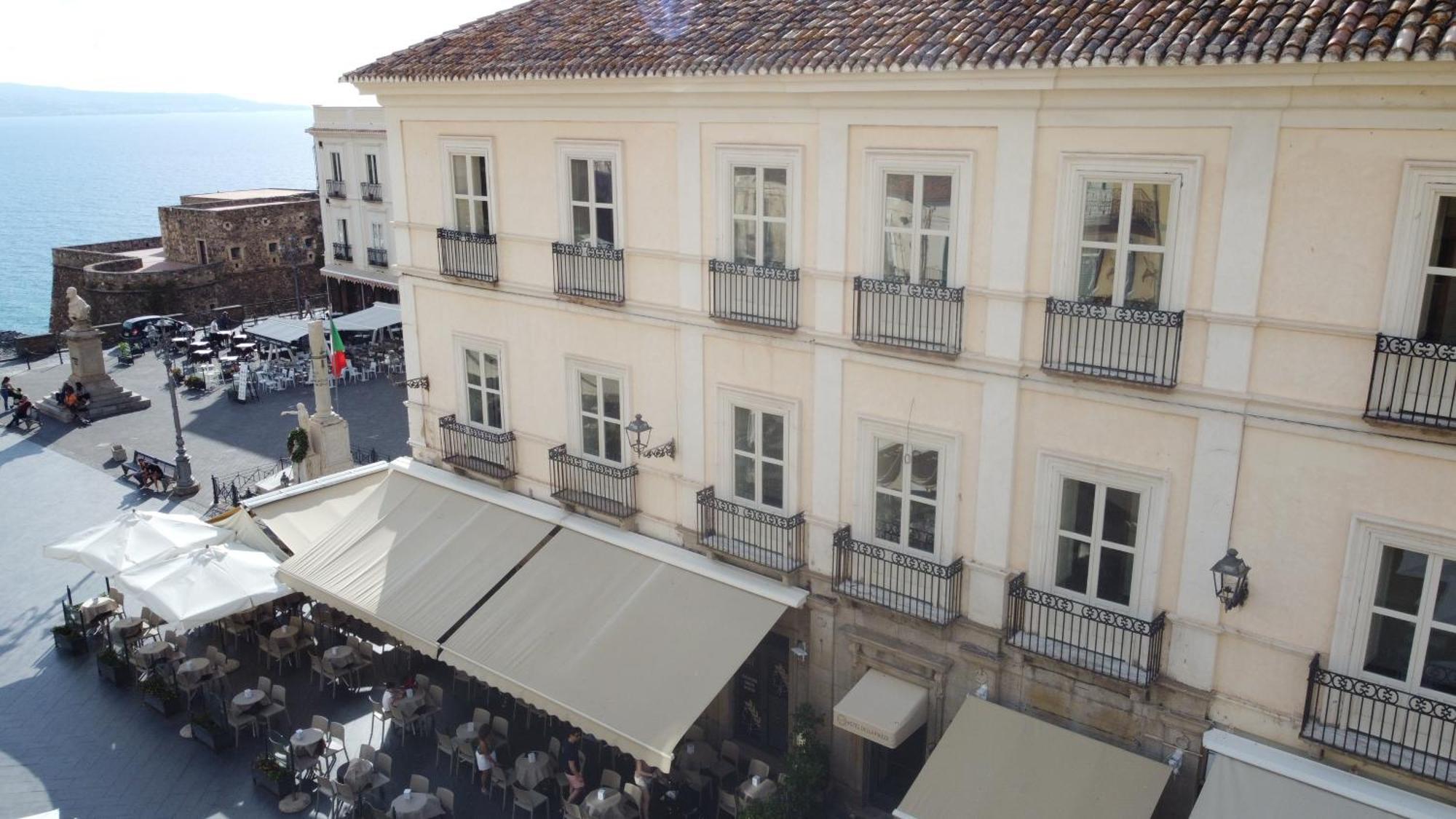 Hotel Della Piazza Pizzo  Exteriér fotografie