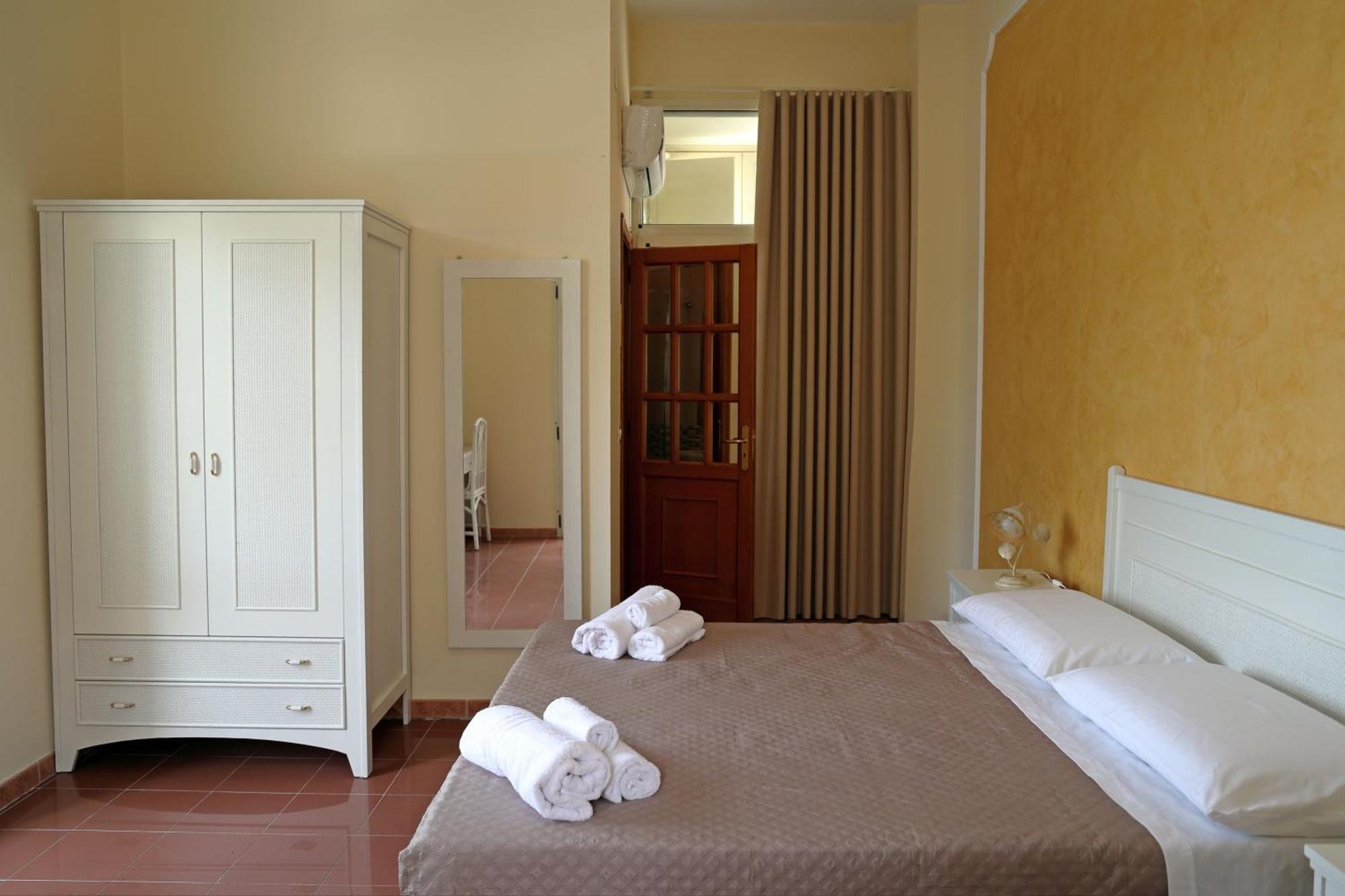 Hotel Della Piazza Pizzo  Exteriér fotografie