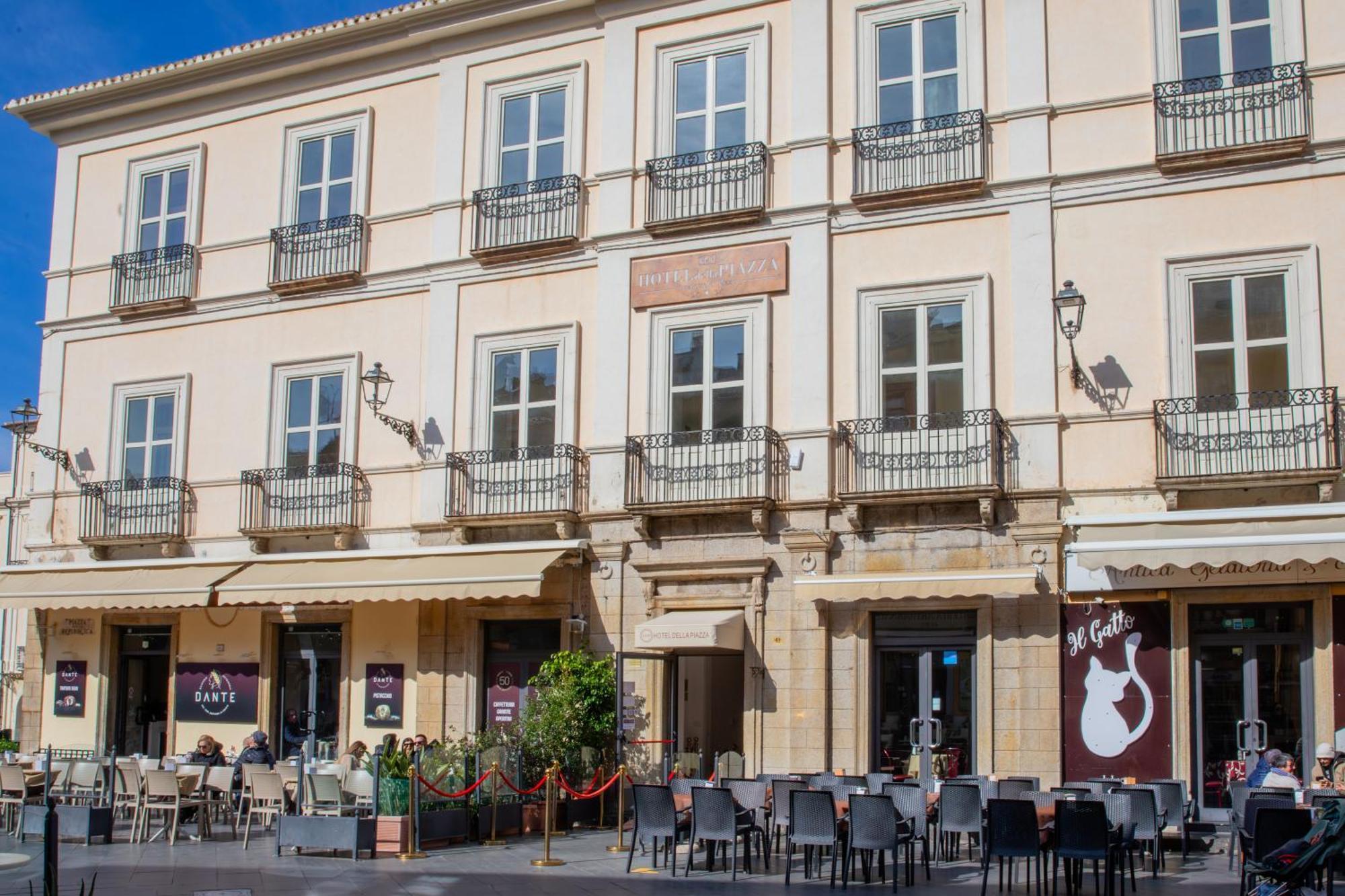 Hotel Della Piazza Pizzo  Exteriér fotografie